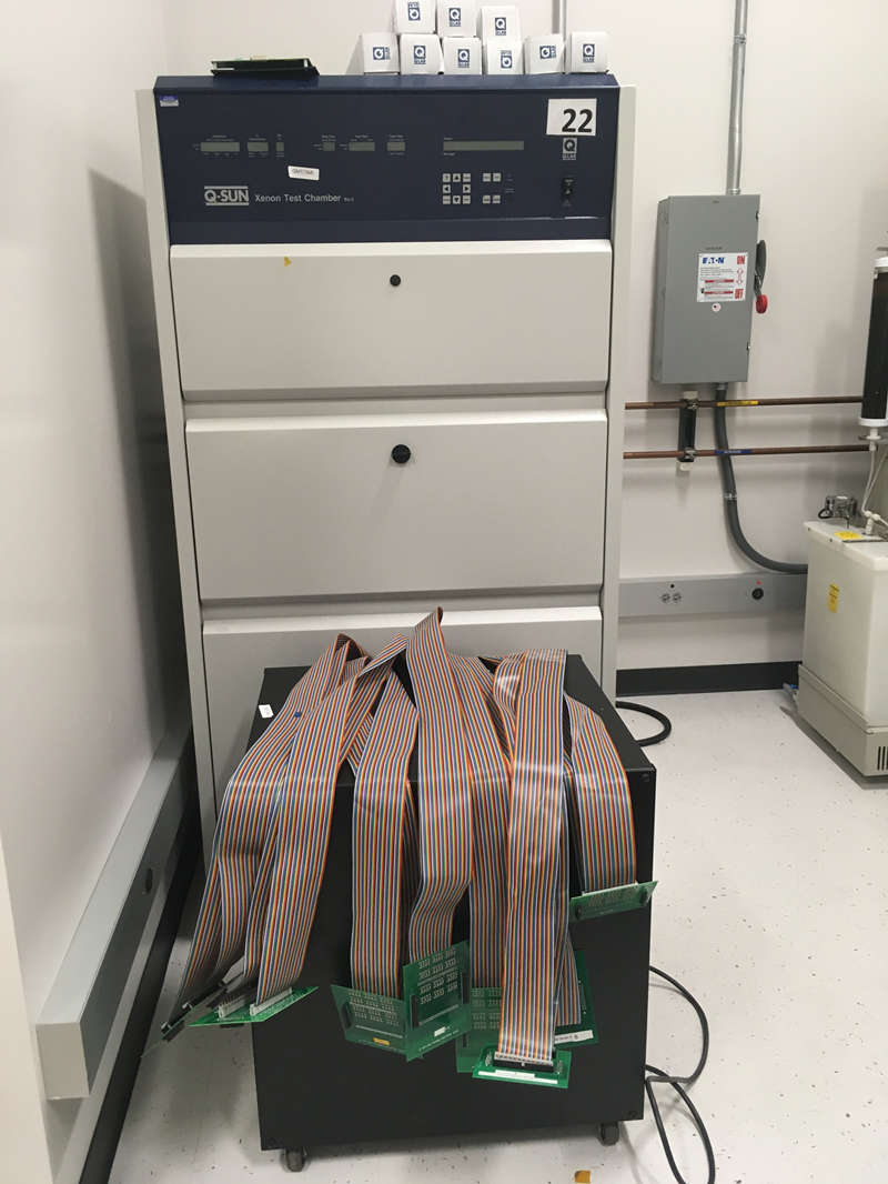 根據(jù)ASTM D4459,ASTM D2565,ASTM G155進行塑料氙燈老化測試